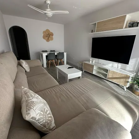 La Caleta Ii Apartment *